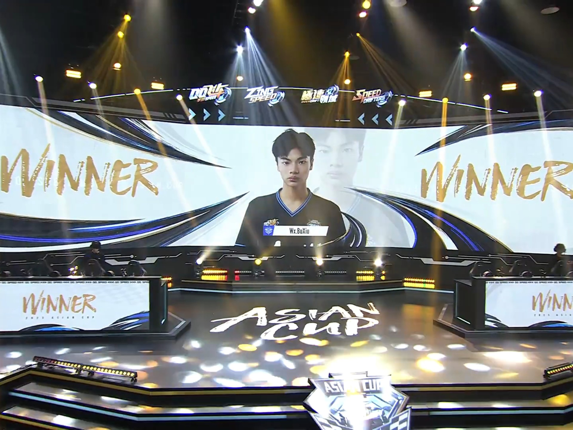 jiu you-反败为胜首场状态出色，独行侠观众沸腾！，JackeyLove重返赛场比赛高潮迭起的简单介绍-jiu you