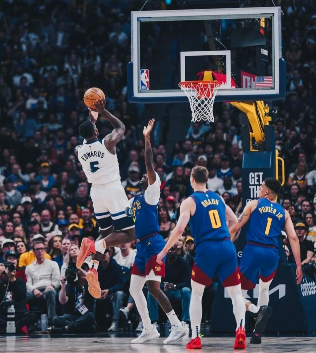 包含赛地聚焦——NBA季后赛今晚热度飙升，新奥尔良鹈鹕复出首秀，目标明确，高层口径保持一致的词条